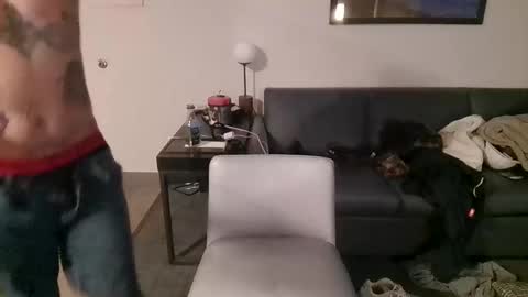 Snapshot of toomuchsmoke chatting on February 2025 04:37:02 AM toomuchsmoke online show from February 2025 04:37:02 AM