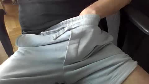 tooooom000 online show from May 2026 08:42:02 AM