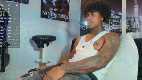 Snapshot of toower_ chatting on May 2026 05:14:01 AM T O W E R online show from May 2026 05:14:01 AM