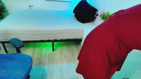 topcranberry online show from October 2025 10:49:02 AM