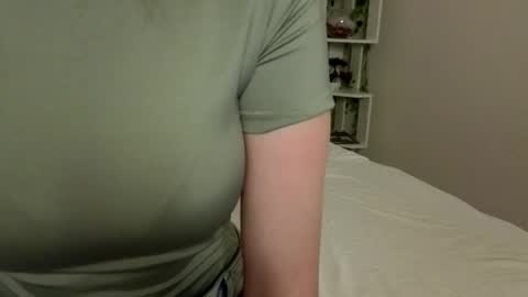 Snapshot of toshacress chatting on February 2026 06:19:02 AM Kate online show from February 2026 06:19:02 AM