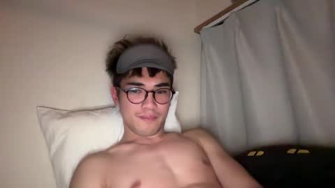 Snapshot of toshikaro0 chatting on February 2025 05:39:01 PM Karo online show from February 2025 05:39:01 PM