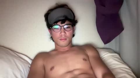 Snapshot of toshikaro0 chatting on November 2025 05:22:01 PM Karo online show from November 2025 05:22:01 PM