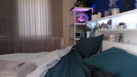 Milly online show from May 2026 11:22:01 PM