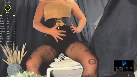 Snapshot of totally_spy chatting on July 2026 04:53:01 PM Madam Viktoria Vacation in Portugal 2811 - 0412 online show from July 2026 04:53:01 PM