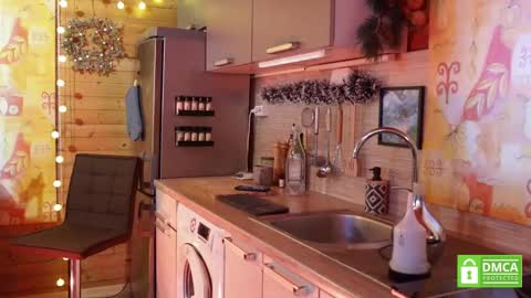 Paul online show from February 2025 05:48:02 AM