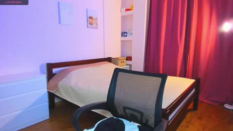 Ellina online show from February 2025 03:29:01 PM