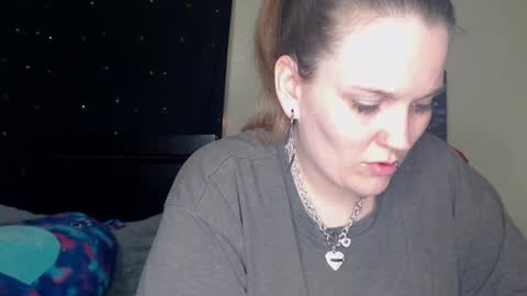 Lilly Miss Mistress Goddess Maam Queen Boss online show from February 2025 09:24:01 AM