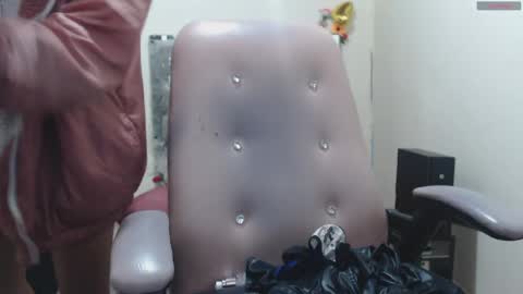 Snapshot of toxxxic_cams chatting on May 2026 04:29:01 AM toxca69 online show from May 2026 04:29:01 AM