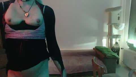 Patrizia online show from February 2025 11:55:01 AM