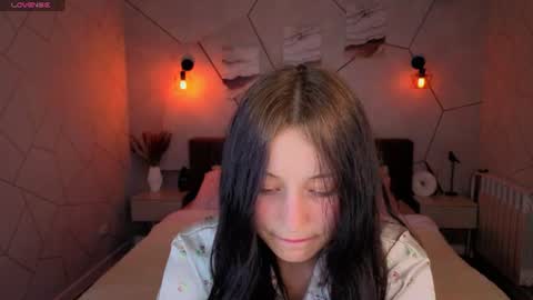 Snapshot of tracey_gill chatting on June 2026 09:23:02 AM tracey_gill online show from June 2026 09:23:02 AM