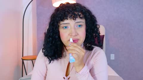 tracielowe_w online show from December 2025 03:25:02 AM