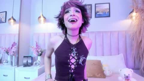 Tracy  online show from March 2026 08:14:01 PM