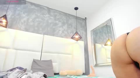 Tracy Wright online show from March 2026 02:04:02 AM