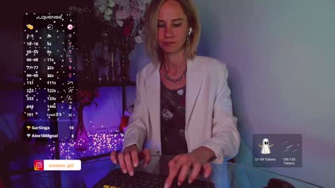 Hey my name is Kiri Kiri online show from January 2025 06:49:02 PM