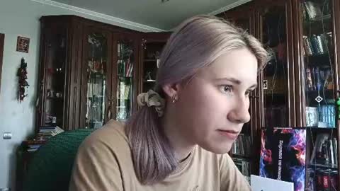 Lesly online show from June 2026 05:32:02 AM