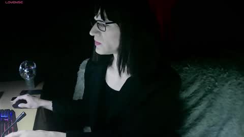 Sarah R. Lenor online show from February 2025 10:20:02 PM