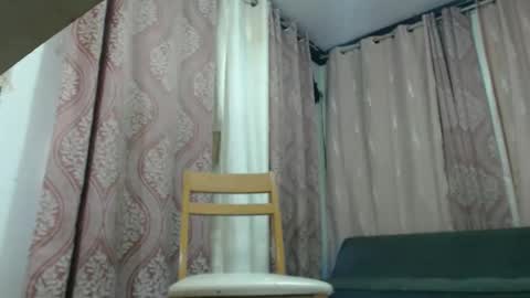 Gigi online show from October 2025 12:42:02 AM