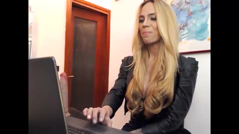 transexy8 online show from January 2025 04:59:02 PM