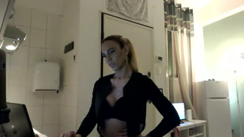 transexy8 online show from February 2026 07:32:02 PM