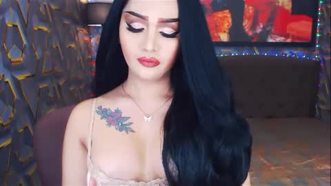 Snapshot of transplayfullolivia chatting on January 2025 10:06:02 PM KYLIE BELLA TS online show from January 2025 10:06:02 PM