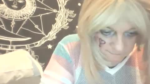 traphouseslutbunny4fun online show from December 2024 04:04:02 PM