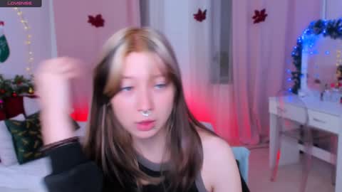 Snapshot of trapsaintgirl chatting on January 2025 11:04:02 AM Nyuta Hartmann online show from January 2025 11:04:02 AM