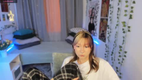 Snapshot of trapsaintgirl chatting on January 2025 06:49:01 PM Nyuta Hartmann online show from January 2025 06:49:01 PM