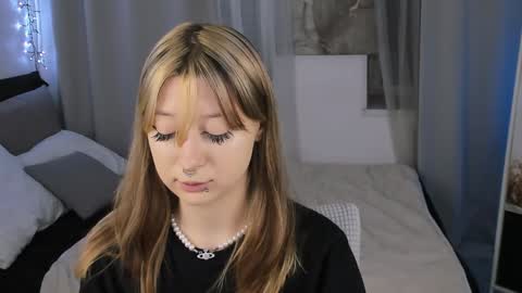 Snapshot of trapsaintgirl chatting on February 2025 01:44:01 PM Nyuta Hartmann online show from February 2025 01:44:01 PM