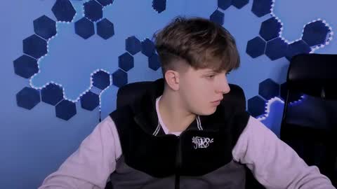 Travis online show from April 2026 08:50:01 AM