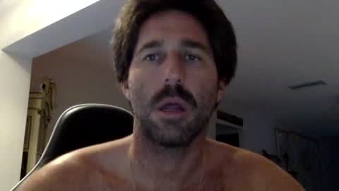 TravisKenn online show from September 2025 11:36:02 AM