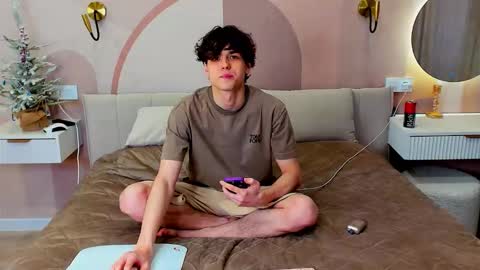 Snapshot of travisrivas chatting on February 2026 11:36:01 AM travisrivas online show from February 2026 11:36:01 AM