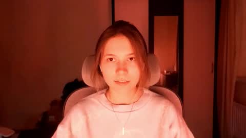 Lisa online show from November 2025 04:38:01 PM