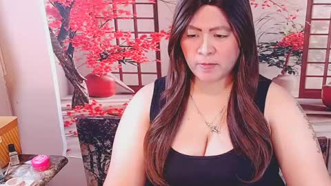 Snapshot of treat_urself chatting on May 2026 10:32:02 AM marian online show from May 2026 10:32:02 AM