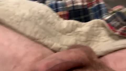 Snapshot of tree553 chatting on February 2025 08:37:01 PM tree553 online show from February 2025 08:37:01 PM