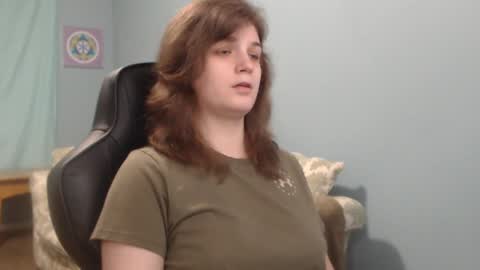 TreeJeanne online show from December 2024 04:16:02 PM