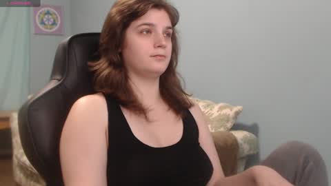 TreeJeanne online show from December 2024 02:06:02 PM