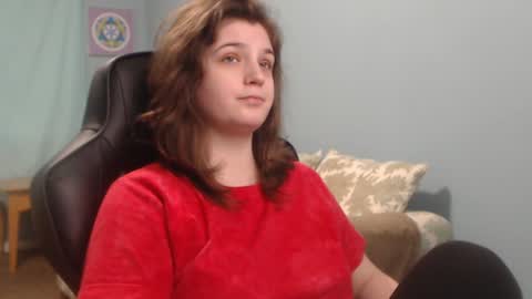 TreeJeanne online show from December 2024 06:43:02 PM