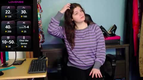 TreeJeanne online show from December 2025 03:53:01 PM