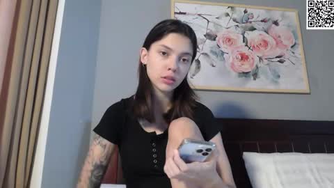 Sarah And Jon online show from February 2025 03:48:01 AM