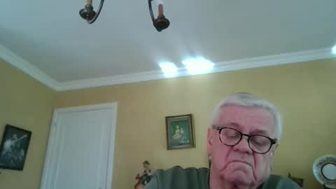 Snapshot of trekbeestje1 chatting on February 2026 12:20:02 PM trekbeestje online show from February 2026 12:20:02 PM