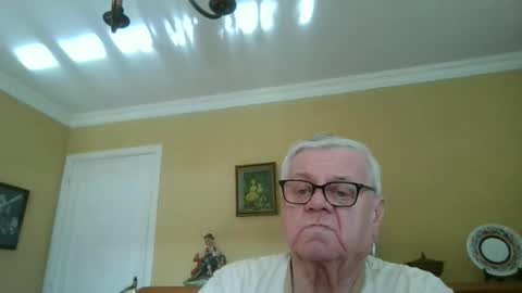 Snapshot of trekbeestje1 chatting on February 2026 10:47:02 AM trekbeestje online show from February 2026 10:47:02 AM