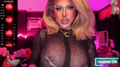 Jade online show from October 2025 02:15:02 PM