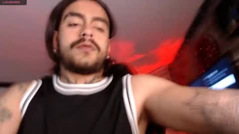 Snapshot of trevor_hilton_ chatting on December 2024 02:20:02 AM trevor online show from December 2024 02:20:02 AM