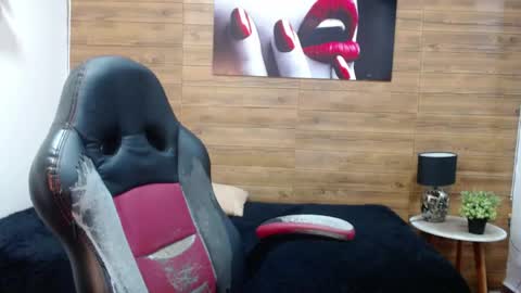 Snapshot of trevor_mob chatting on May 2026 07:18:01 PM trevor_mob online show from May 2026 07:18:01 PM