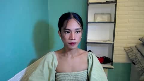 Snapshot of trexietemptress chatting on April 2026 12:23:01 PM Trexie online show from April 2026 12:23:01 PM