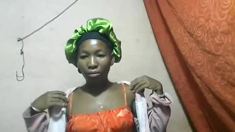 Snapshot of tricia9794 chatting on March 2026 05:33:02 AM tricia9794 online show from March 2026 05:33:02 AM