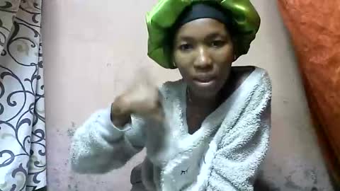 Snapshot of tricia9794 chatting on April 2026 08:33:02 AM tricia9794 online show from April 2026 08:33:02 AM