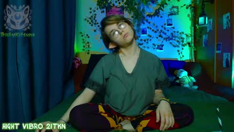 Snapshot of trickykitsune chatting on May 2026 04:04:02 PM trickykitsune online show from May 2026 04:04:02 PM