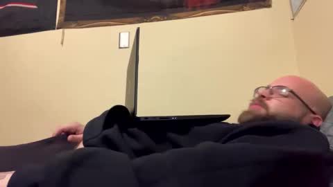 Snapshot of triller402 chatting on January 2026 09:03:01 AM triller402 online show from January 2026 09:03:01 AM